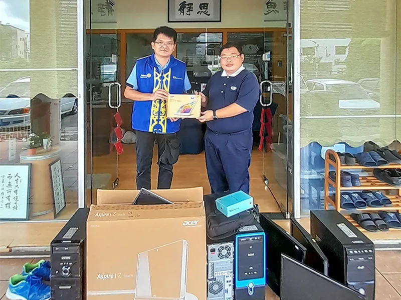 tzuchi-generous-donation-fuels-rotary-club-computer-refurbishment-project-cover.webp